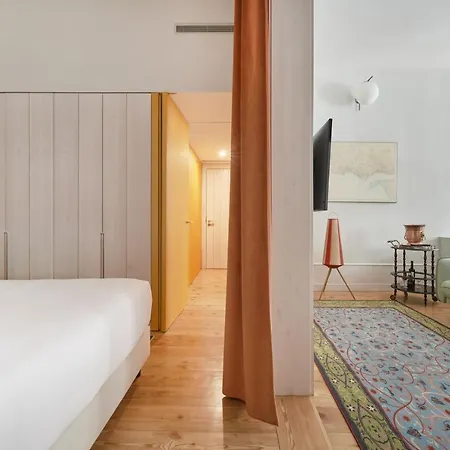 Aparthotel Cais Urban 4*