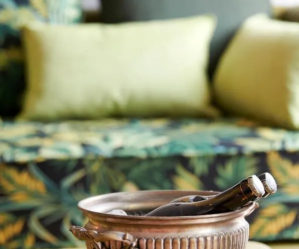 Ξενοδοχείο με διαμερίσματα Cais Urban 4*